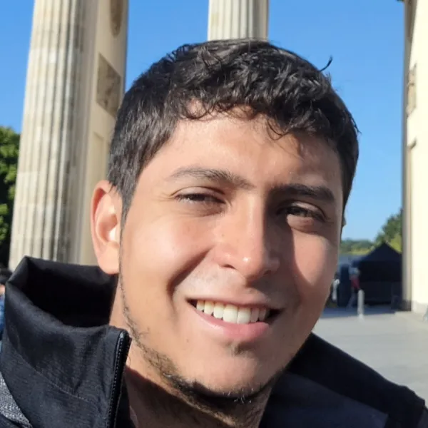 Daniel Parra portrait